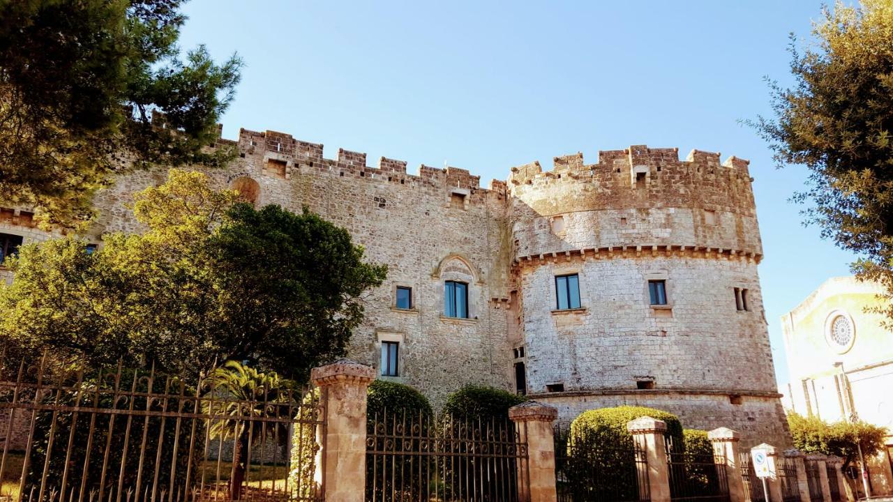 Castle On The Sea Apartment Torre Santa Sabina Exterior photo