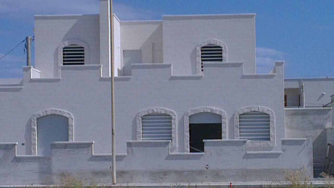 Castle On The Sea Apartment Torre Santa Sabina Exterior photo